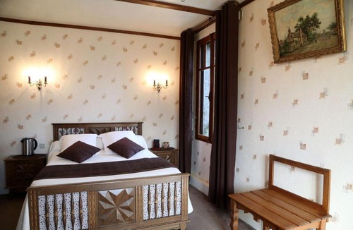 Mezieres-sur-Oise Bed & Breakfast | Le Robinson