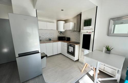 Le Plessis-Robinson Apartment | Le Robinsonnais 2 pièces, proche du coeur de ville et de toutes commodités