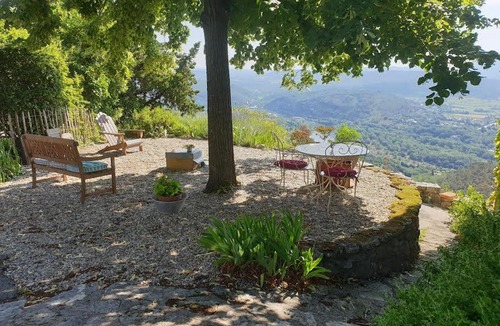 Sampzon Bed & Breakfast | le rocher de Sampzon