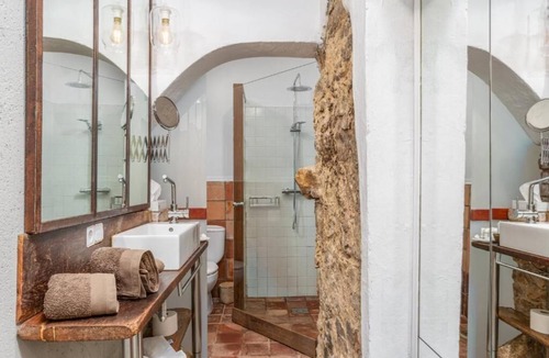 Mont-Ras Bed & Breakfast | Le Rondini
