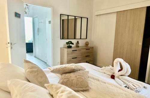 Chinon Apartment | Le Ronsard, vue sur forteresse