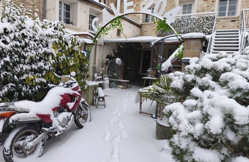 Chateau-Thierry House | Le ROOSEVELT, self-catering cottage with sauna and restaurant (Cave 204)