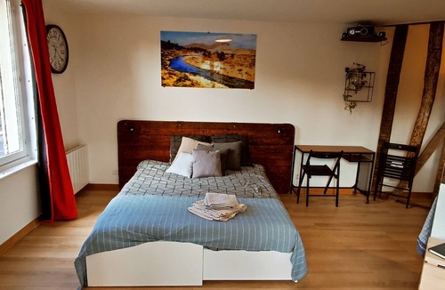 Limoges Apartment | Le Rouge du Pont St Etienne