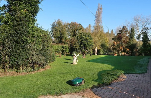 Saint-Lo-d'Ourville House | Le Rouge gorge by Interhome