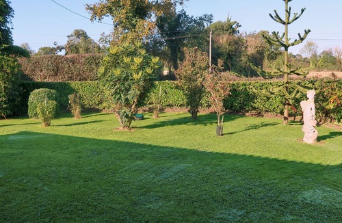 Saint-Lo-d'Ourville House | Le Rouge gorge by Interhome