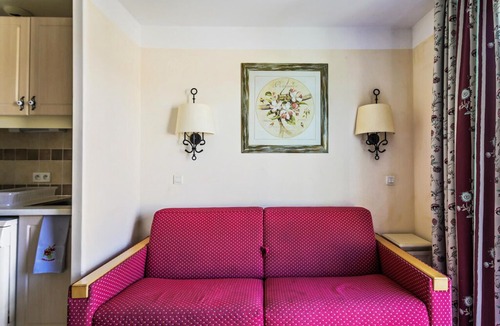Rouret House | Le Rouret houses - Maeva Individuals - 2 room house 5 people Selection - Wifi included