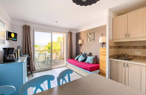 Rouret Villa | Le Rouret houses - maeva Home - 3 Room House 6 People - Selection