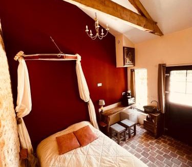 Sainte-Gemme-la-Plaine House | Le Royal