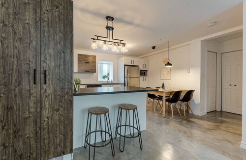 Quartier 5-4 Apartment | Le Royale - Havre de paix-Two Bedrooms