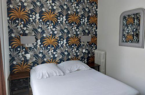 Saint-Serge Hotel | Le Royalty