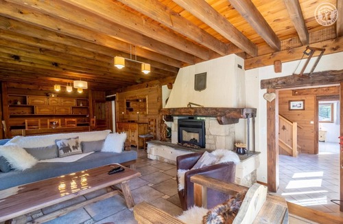 Attignat-Oncin House | LE RUE DES GRANDS CHAMPS