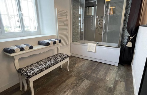 Bazouges-la-Perouse Bed & Breakfast | Le Ruppione