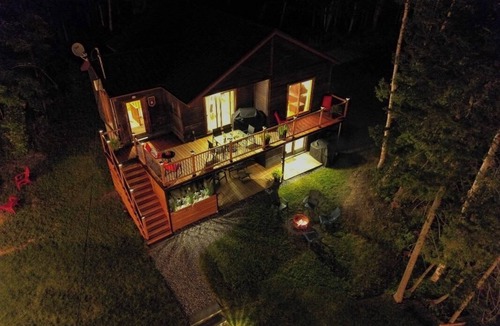 Pohenegamook Ski Chalet | Le Rustique Moderne Détente | Lake Access
