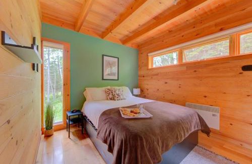 Pohenegamook Ski Chalet | Le Rustique Moderne Detente - Lake Access