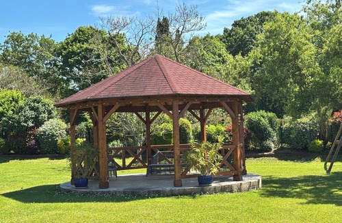 Cales Cottage | Le Séchoir at Cours du Fleuve Gîte Complex