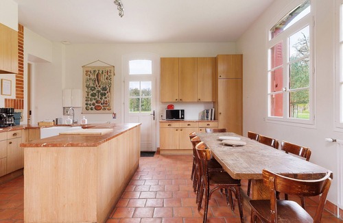 Ambillou Villa | Le Séchoir - Domaine de La Trigalière with Shared Pool