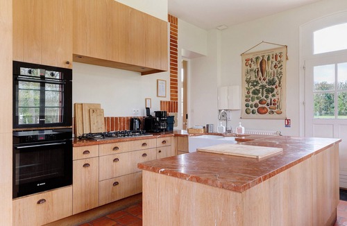 Ambillou Villa | Le Séchoir - Domaine de La Trigalière with Shared Pool