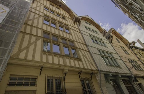 Old Town Apartment | Le Sacré Troyes - TROYES