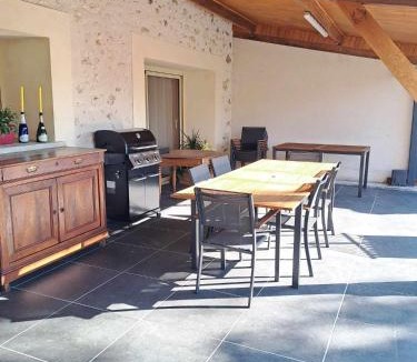 Le Breuil House | Le Sadi Bulle