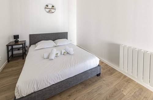 Saint-Barthelemy-d'Anjou Apartment | Le Saint Barth - Studio moderne et cosy