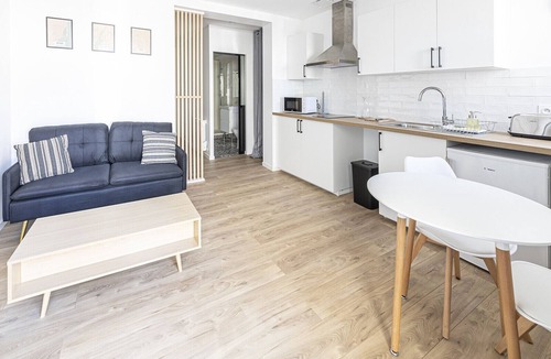 Saint-Barthelemy-d'Anjou Apartment | Le Saint Barth - Studio moderne et cosy