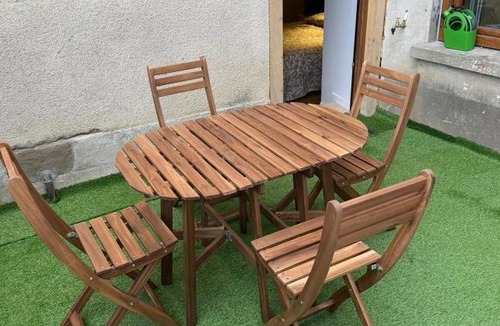 Saint-Laurent-sur-Gorre Apartment | Le Saint Laurent apartment