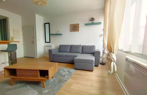 Poitiers Apartment | Le Saint-Hilaire - appartement calme + parking