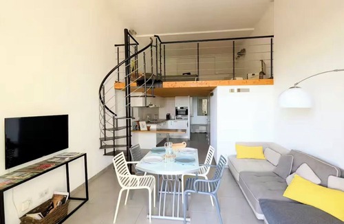 Beaumes-de-Venise Apartment | Le Saint Louis - Panoramic view + Balcony