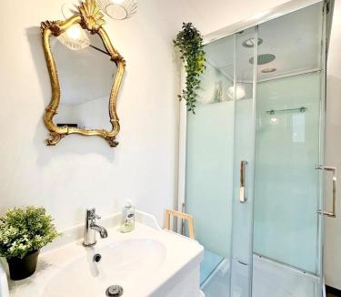 Mont-de-Marsan Apartment | Le Saint Roch - Hyper Centre - Clim - Cosy - Rénové