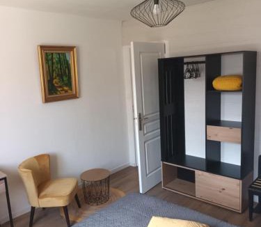 Saint-Hilaire-sur-Yerre House | Le Samui