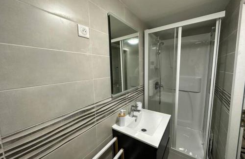 Lure Apartment | Le Sapeur