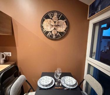 Saint-Quentin-en-Yvelines Apartment | Le Saphir avec Parking gratuit