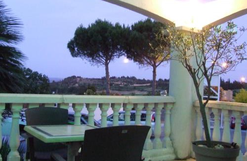 Clermont-l'Herault Hotel | Le Sarac Hôtel