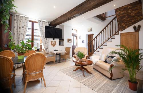 Sergines House | Le Sarcinoé