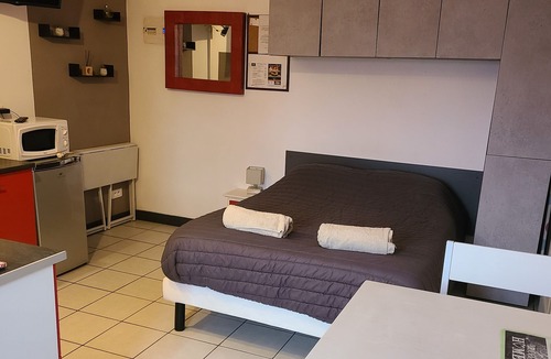 Brives-sur-Charente Apartment | Le Sarment, Studio Avec vue sur Jardin