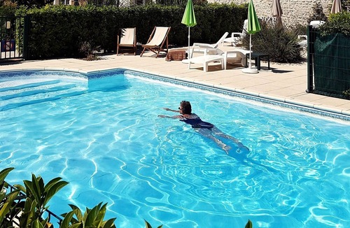 Brives-sur-Charente Apartment | Le Sarment, Studio Avec vue sur Jardin