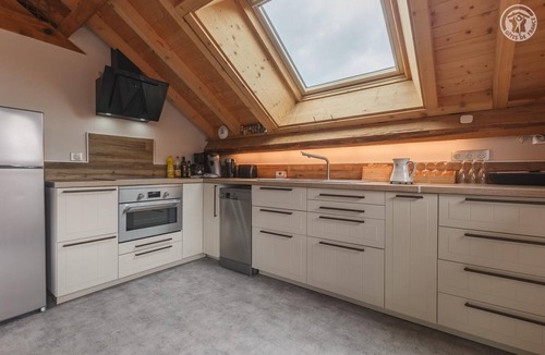 Aiton House | LE Sarto DU Gust - Aiton