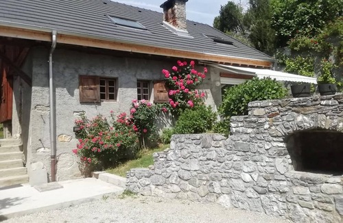 Aiton House | LE SARTOZ - AITON - Gîte