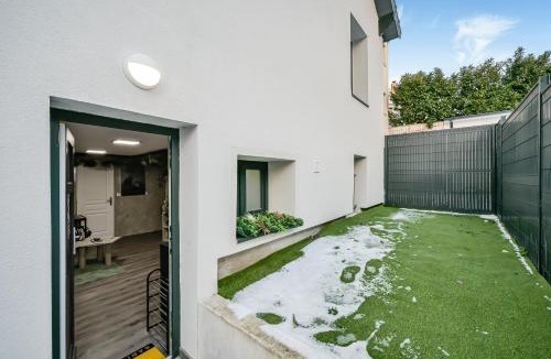 Bobigny Apartment | Le Sauvage - 4 prs - Wifi -Proche Paris