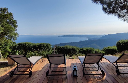 Le Lavandou House | Le Sauvaire panoramic villa.