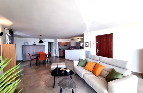 La Jetee Apartment | Le Sea View - T3 - Sea view - Terrace - Parking.