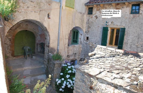 Graissessac House | Le secadou