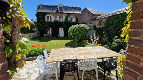 Neufchatel-en-Bray House | Le Secret des Cordelières - Normandy Home with garden