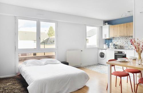 Sautron Apartment | Le Seigneur Des Anneaux- Commodités, Parking & Wifi Fibre