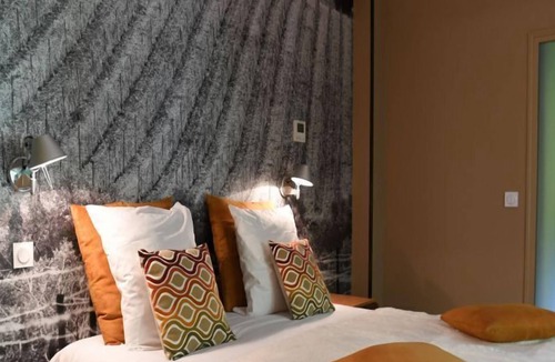 Les Cevennes House | Le Sens Six