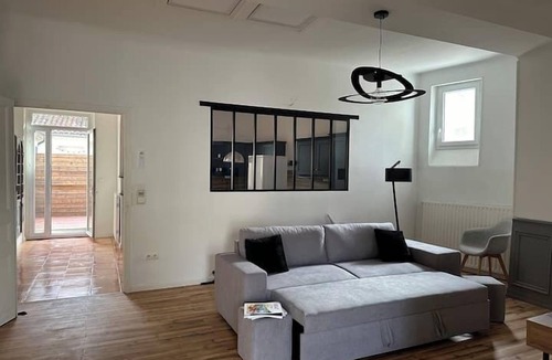 Centre Ville d'Ales Apartment | Le Sept, Joli Duplex en Centre Ville