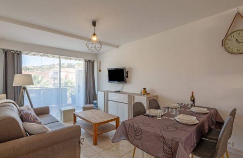 Sainte-Maxime City Centre Apartment | Le Sextant