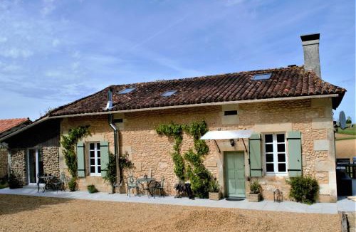 Saint-Privat-des-Pres Cabin | Le Shedeaux