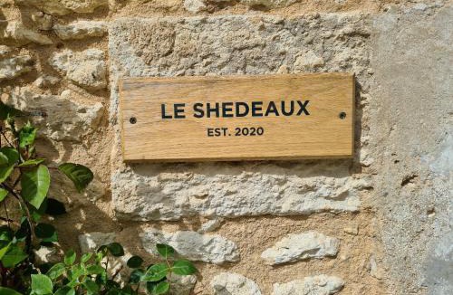 Saint-Privat-des-Pres Cabin | Le Shedeaux