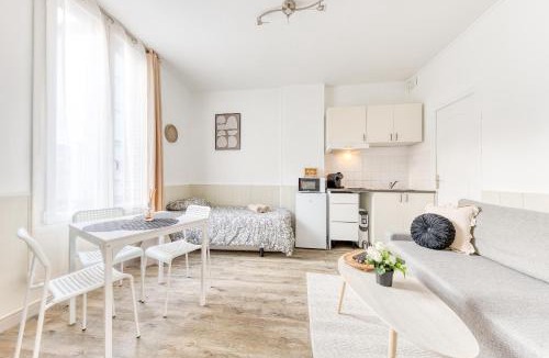 Dreux Apartment | Le Signature Studio